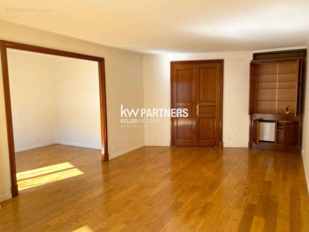 Appartement à PARIS