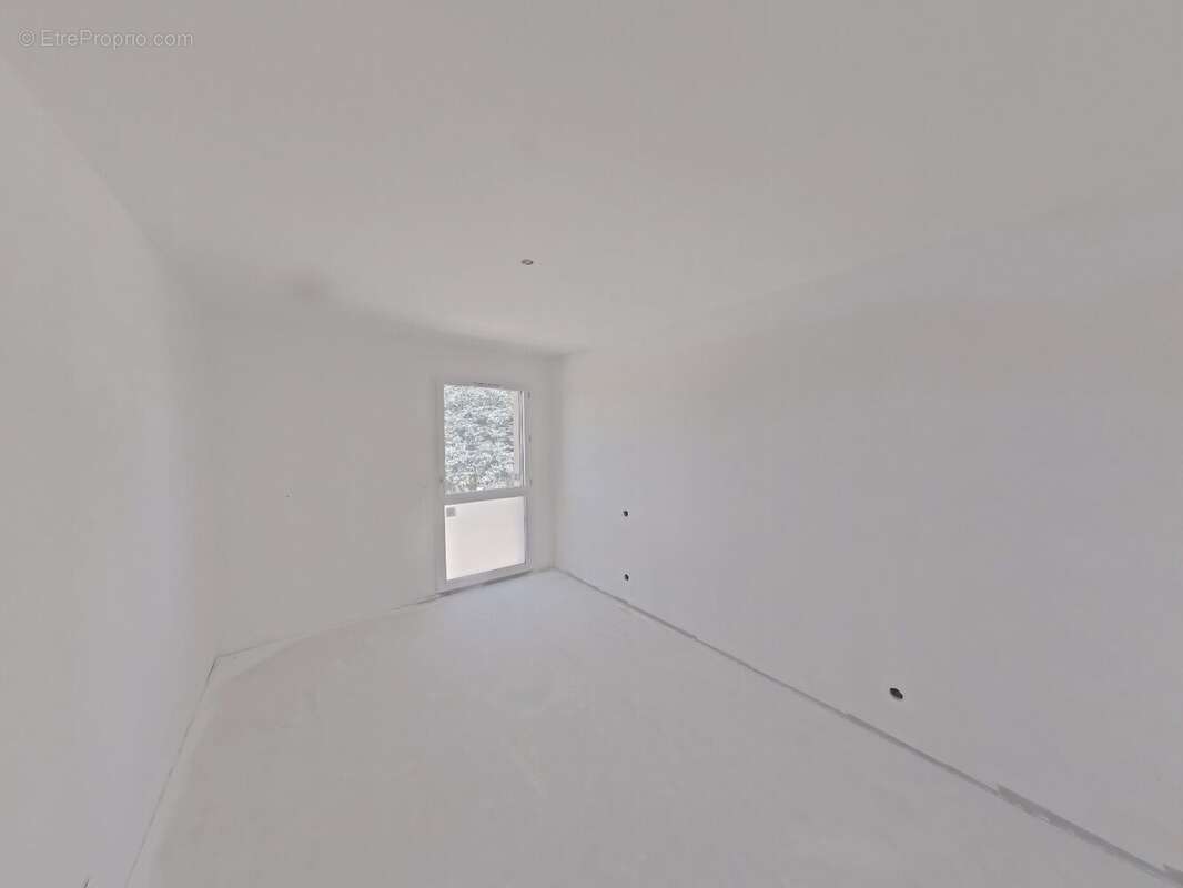Appartement à VEAUCHE