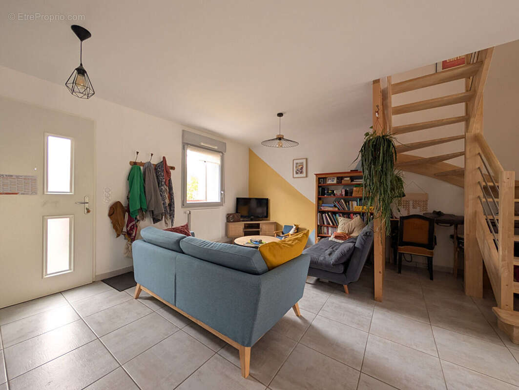 Maison à PELLOUAILLES-LES-VIGNES