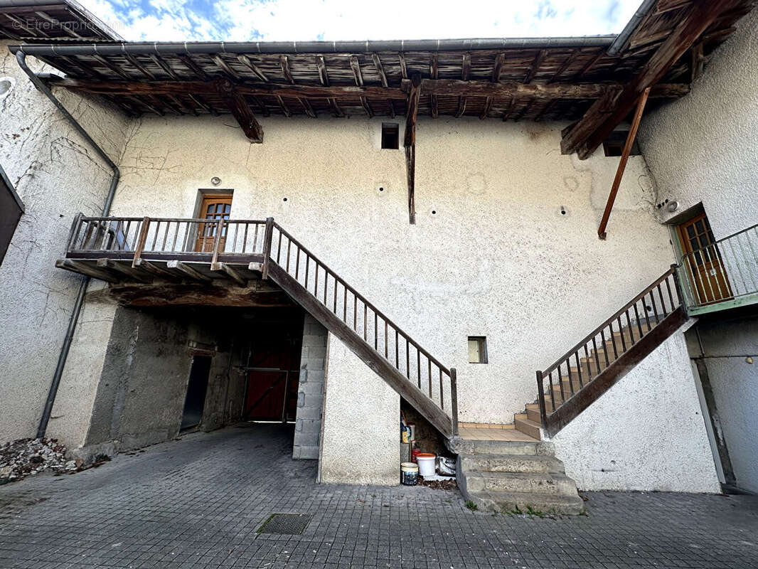 Appartement à MEXIMIEUX