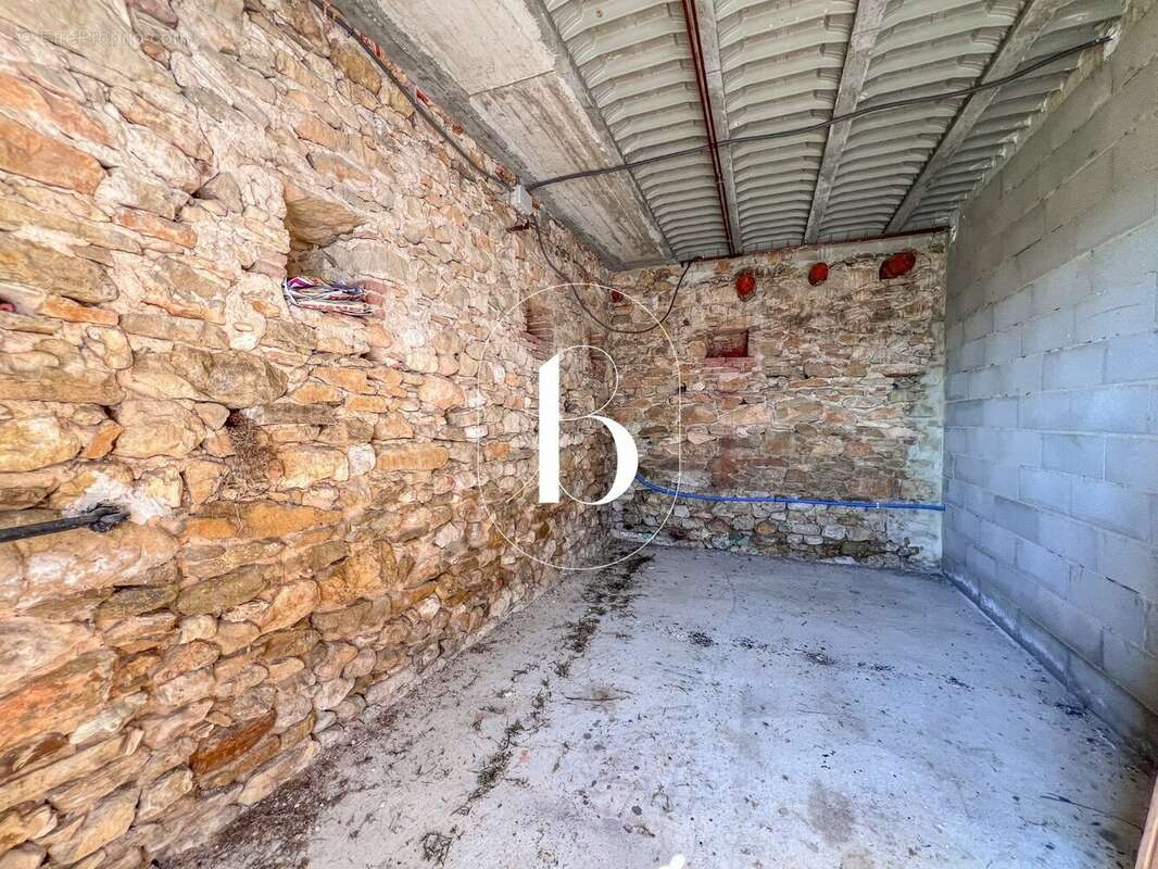 Maison à GOUDARGUES