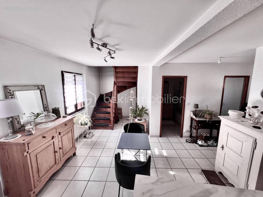 Appartement à SAINT-JEAN-DE-MAURIENNE