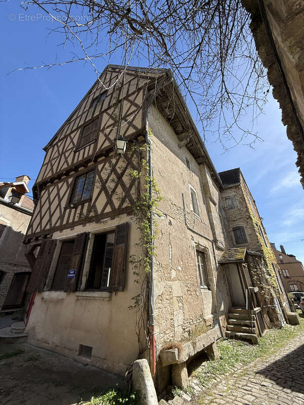 Appartement à NOYERS