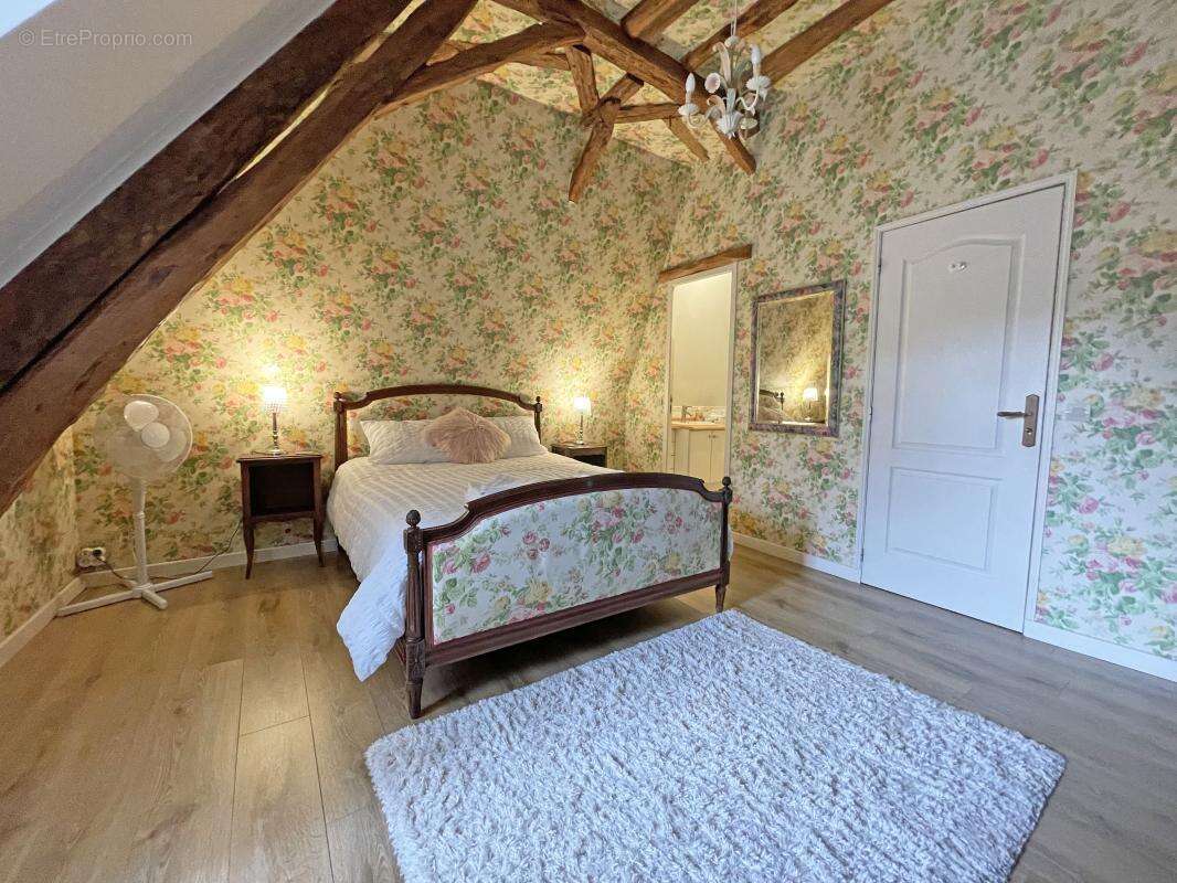 Maison à CAMPAGNE