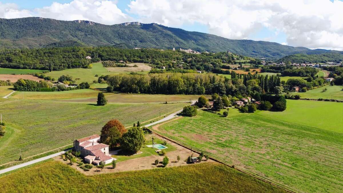 Maison à LA BAUME-CORNILLANE