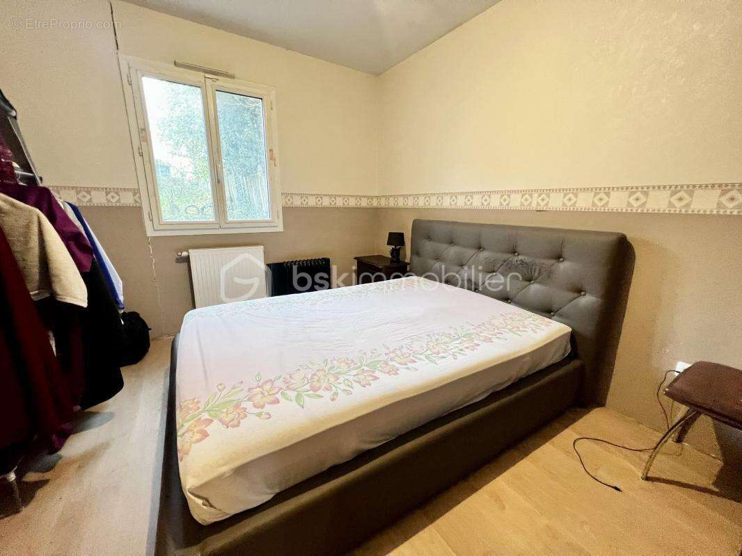 Maison familiale sur Coulommiers même : De très beau volumes Un bien rare sur ce prix là avec Beaucoup de potentiel !! - photo 8