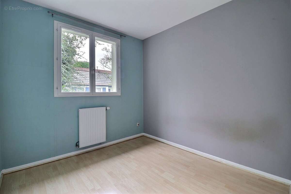 Maison à PERIGNAT-LES-SARLIEVE