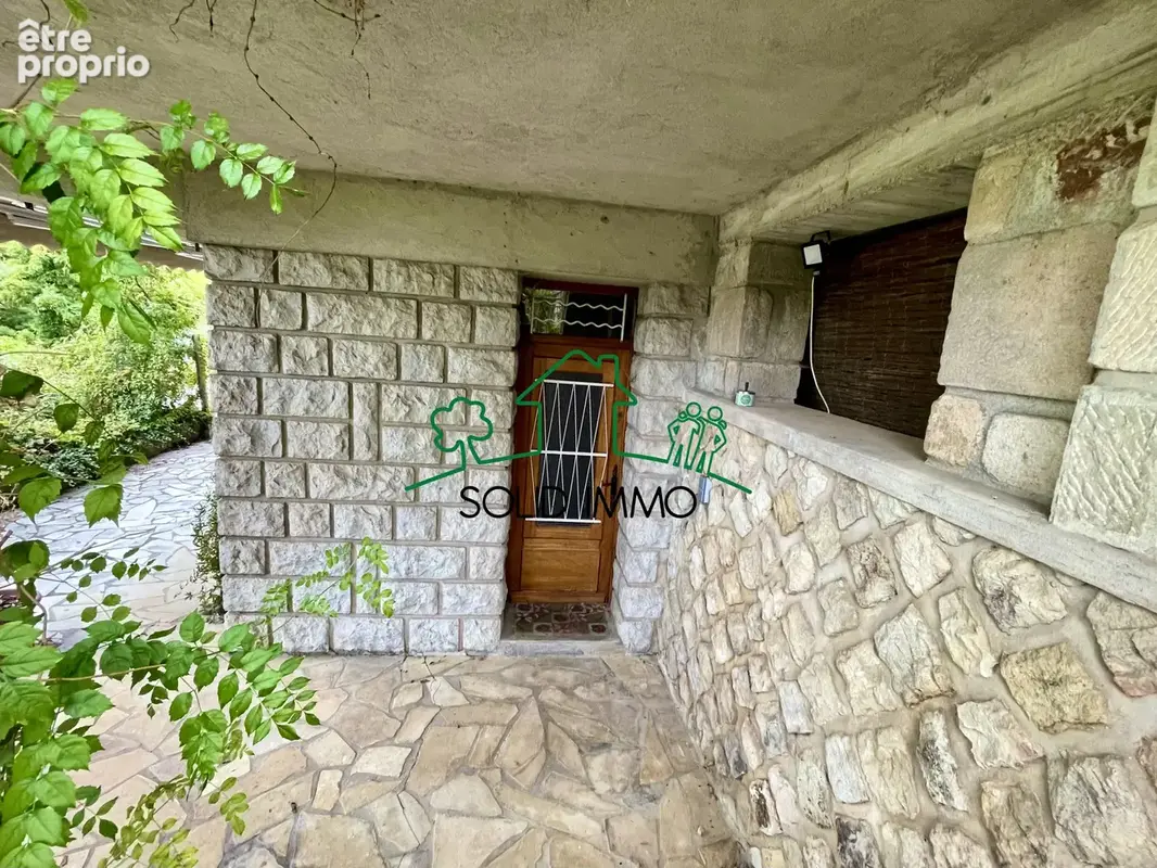 Maison spacieuse avec jardin, piscine et vue sur village médiéval - photo 25