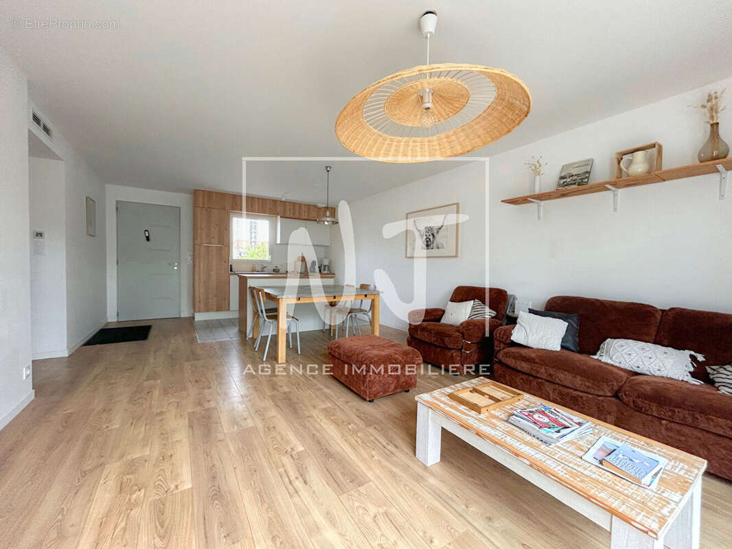 Maison à GROSBREUIL