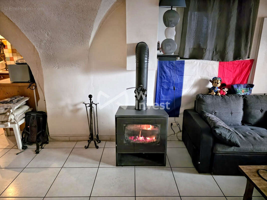 Appartement à SAINT-MARTIN-DE-QUEYRIERES