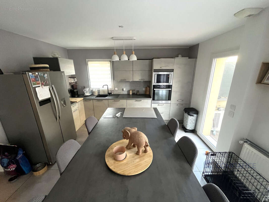 Maison à VAULX-EN-VELIN