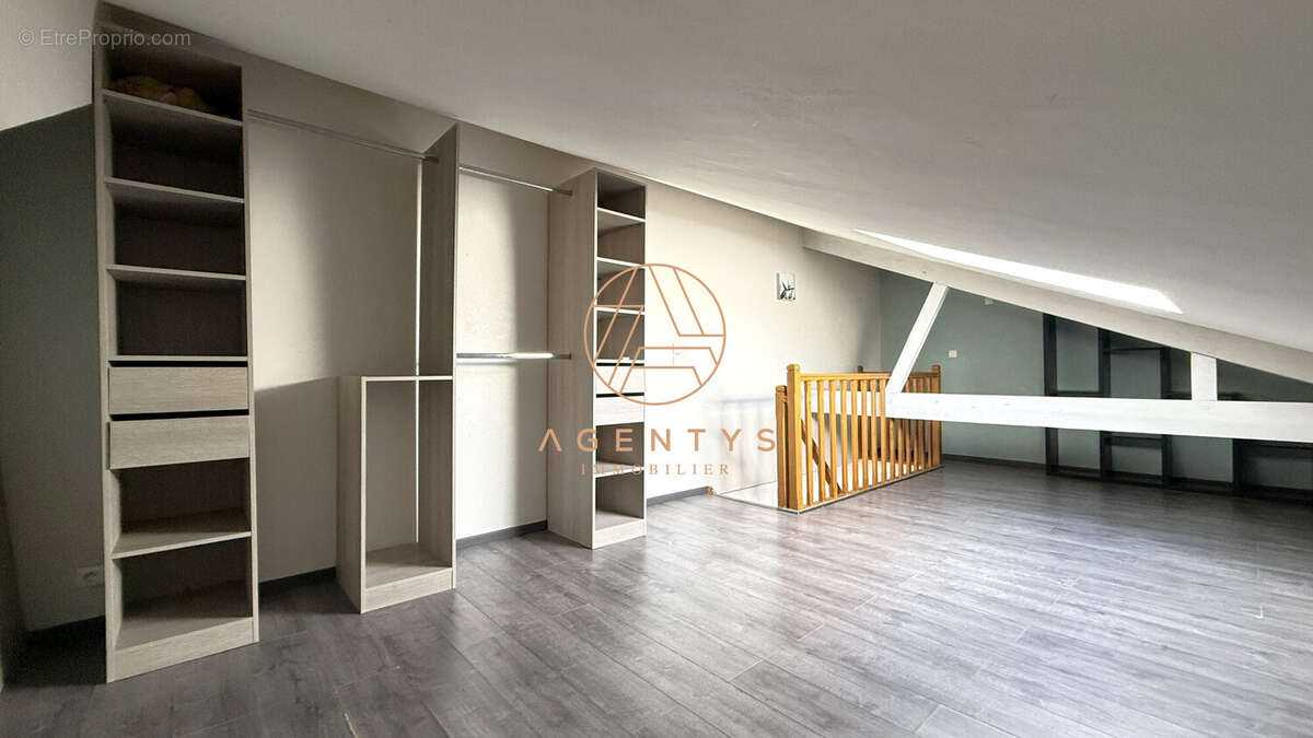 Appartement à LE PLESSIS-TREVISE