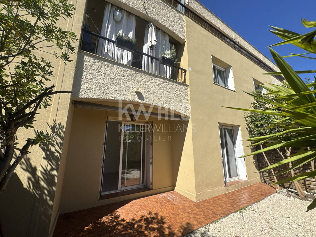Appartement à SAINT-LAURENT-DU-VAR