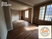 Appartement à SARLAT-LA-CANEDA