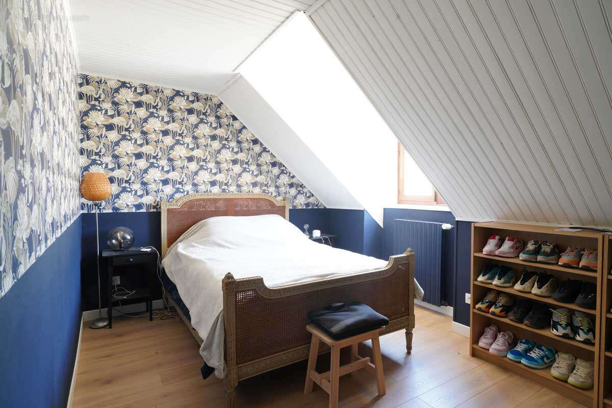 Maison à SAINT-MAURICE-MONTCOURONNE