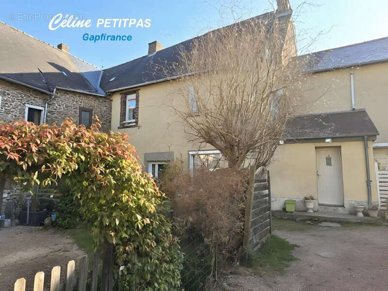 Appartement à MONTAUBAN-DE-BRETAGNE