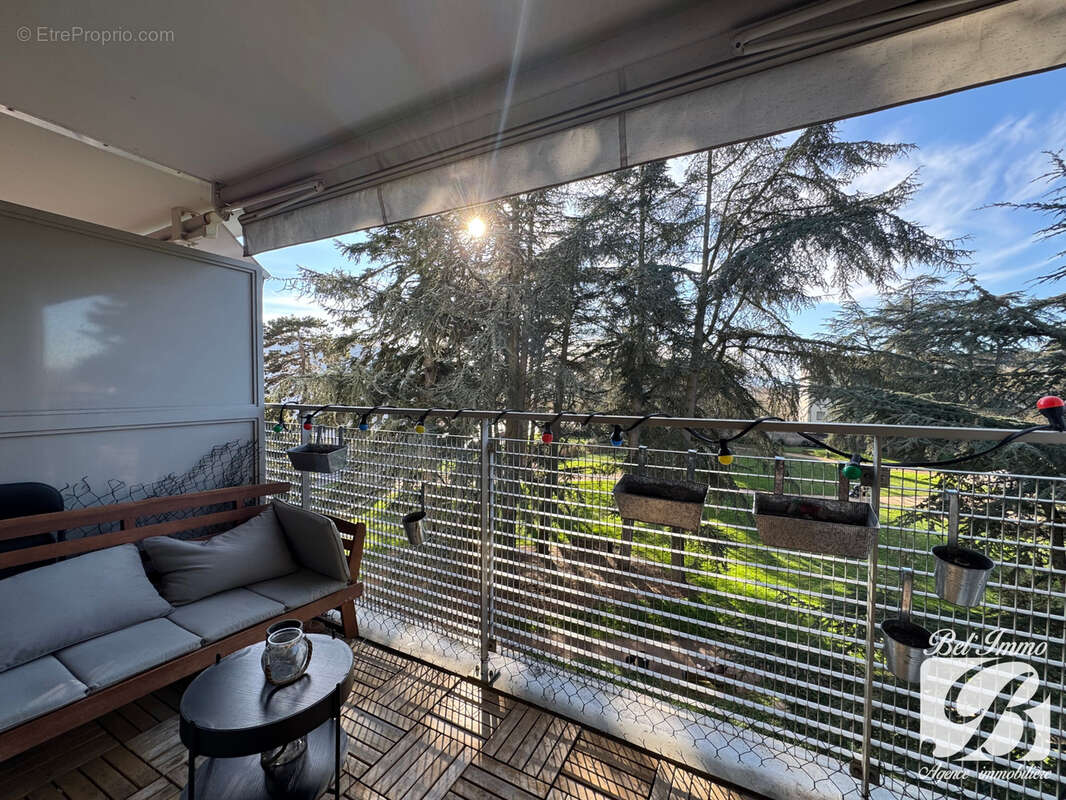 Appartement à DECINES-CHARPIEU