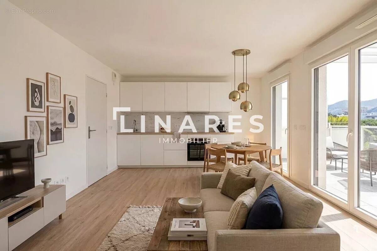 Appartement à MARSEILLE-9E