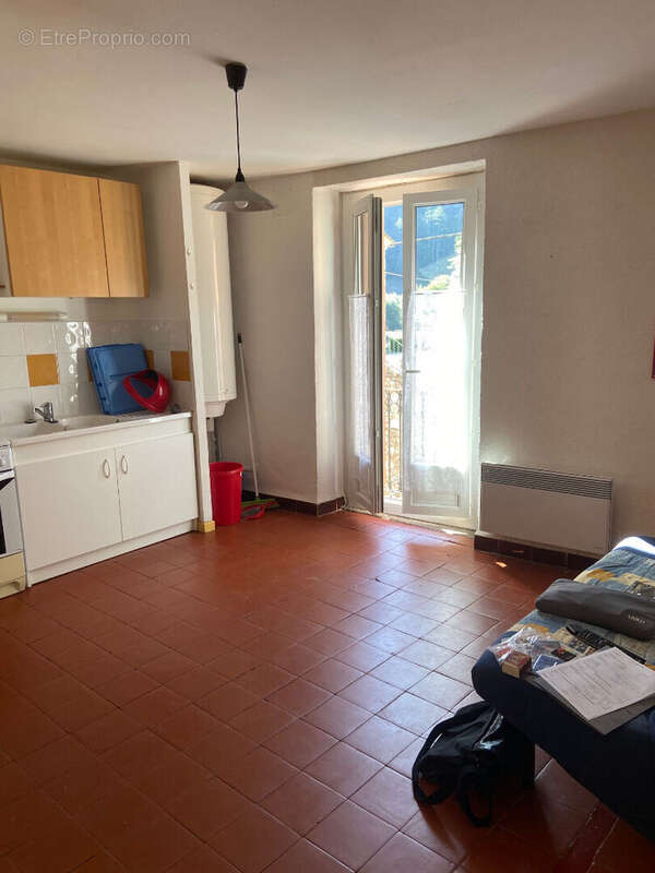 Appartement à AVENE