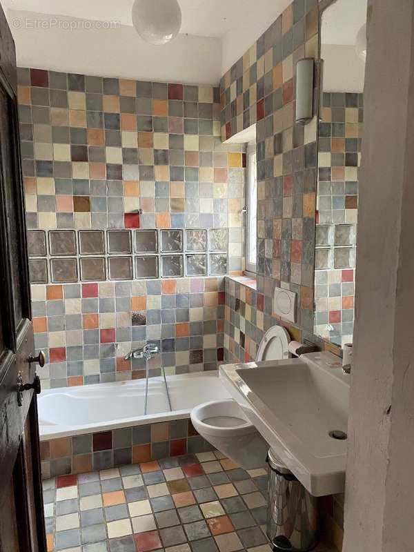 Commerce à GENERARGUES