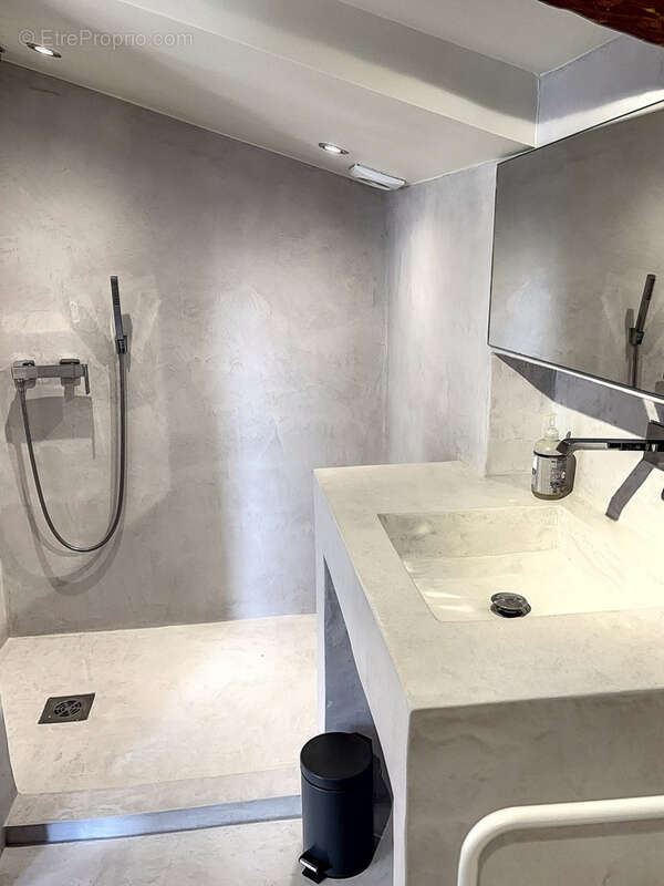 Maison à LA GARDE-FREINET