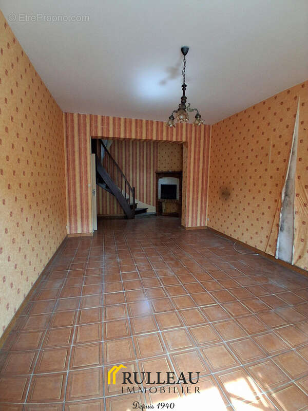 Maison à AMBARES-ET-LAGRAVE
