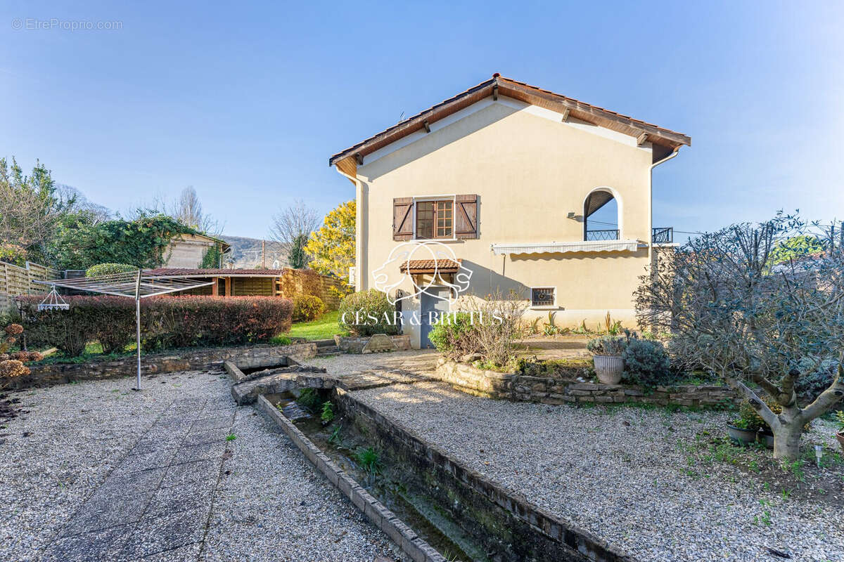 Maison à SAINT-ROMAIN-AU-MONT-D'OR