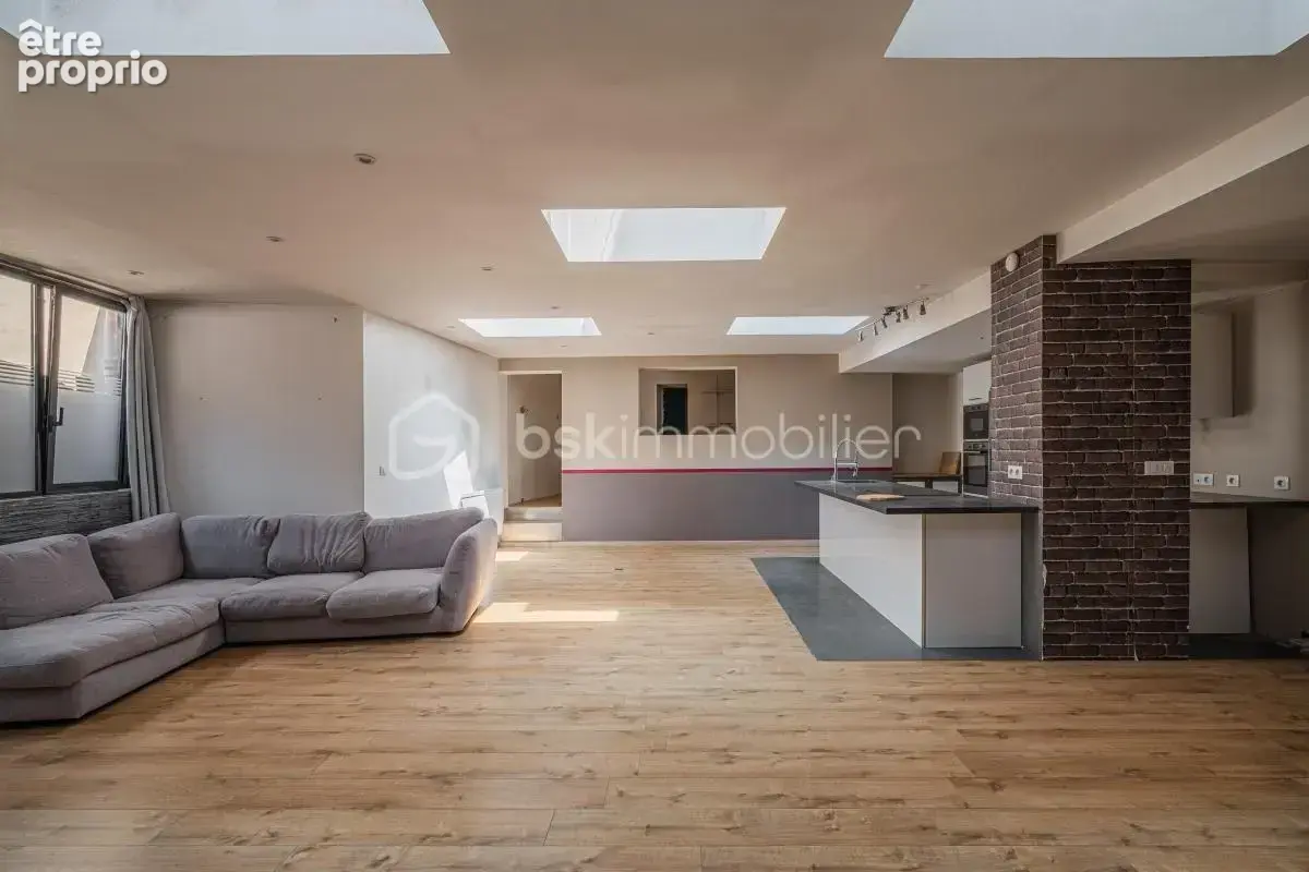 Loft atypique de 117 m² – Centre-ville de Rumilly - photo 5