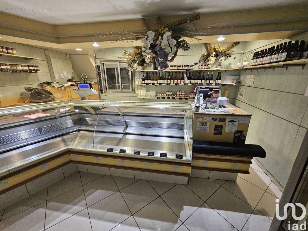 Photo 3 - Commerce à HUISSEAU-SUR-MAUVES