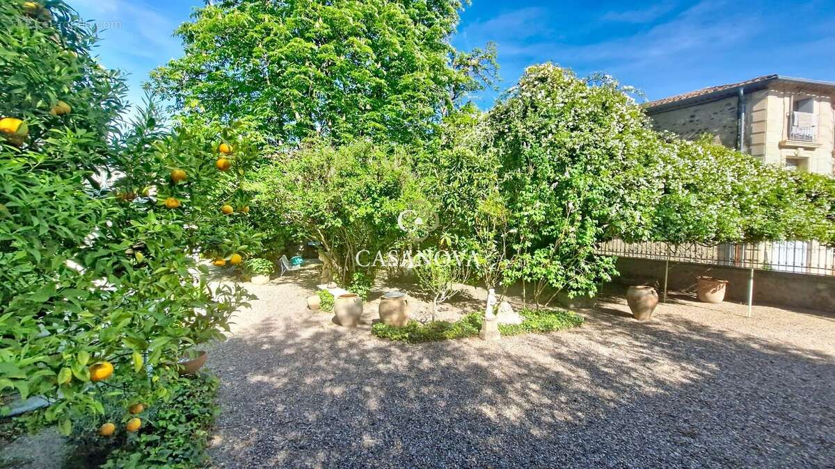 Élégante Maison de Maître avec parc et vastes dépendances aux portes de Pézenas - photo 5