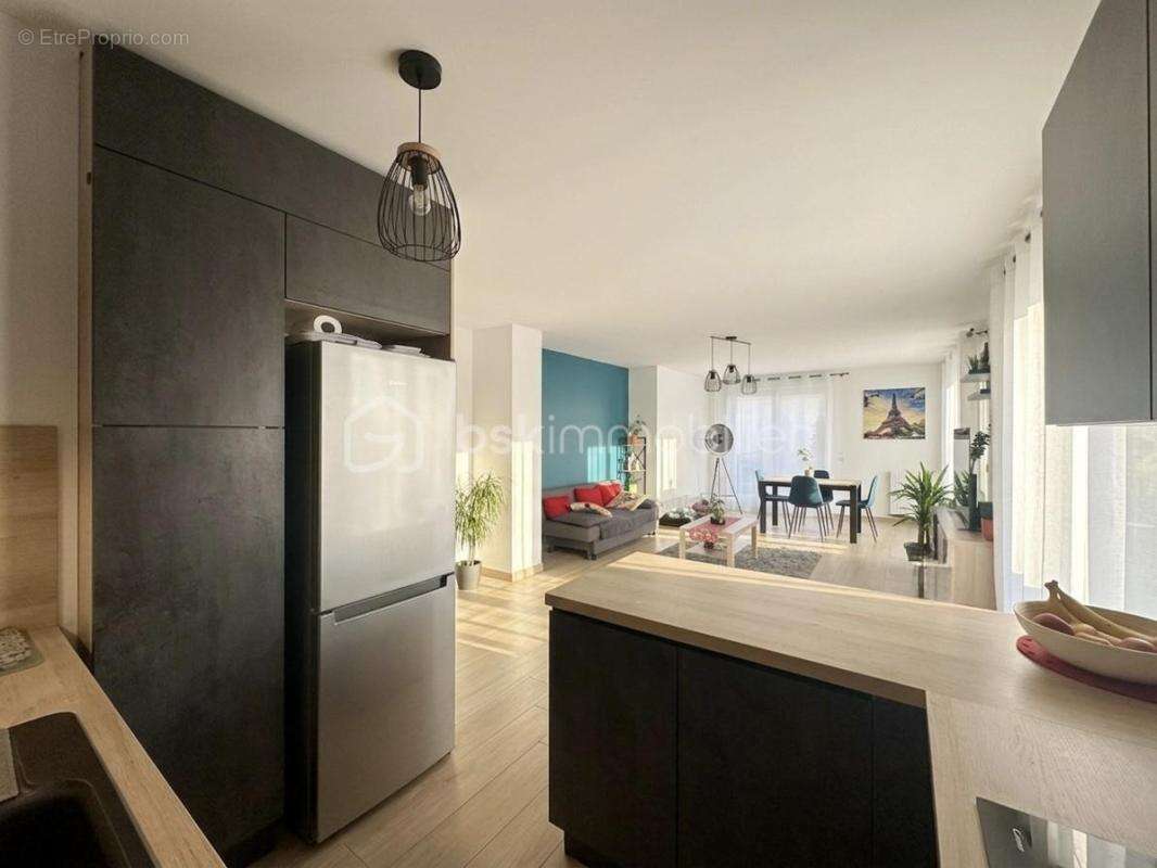 Appartement à PONTAULT-COMBAULT