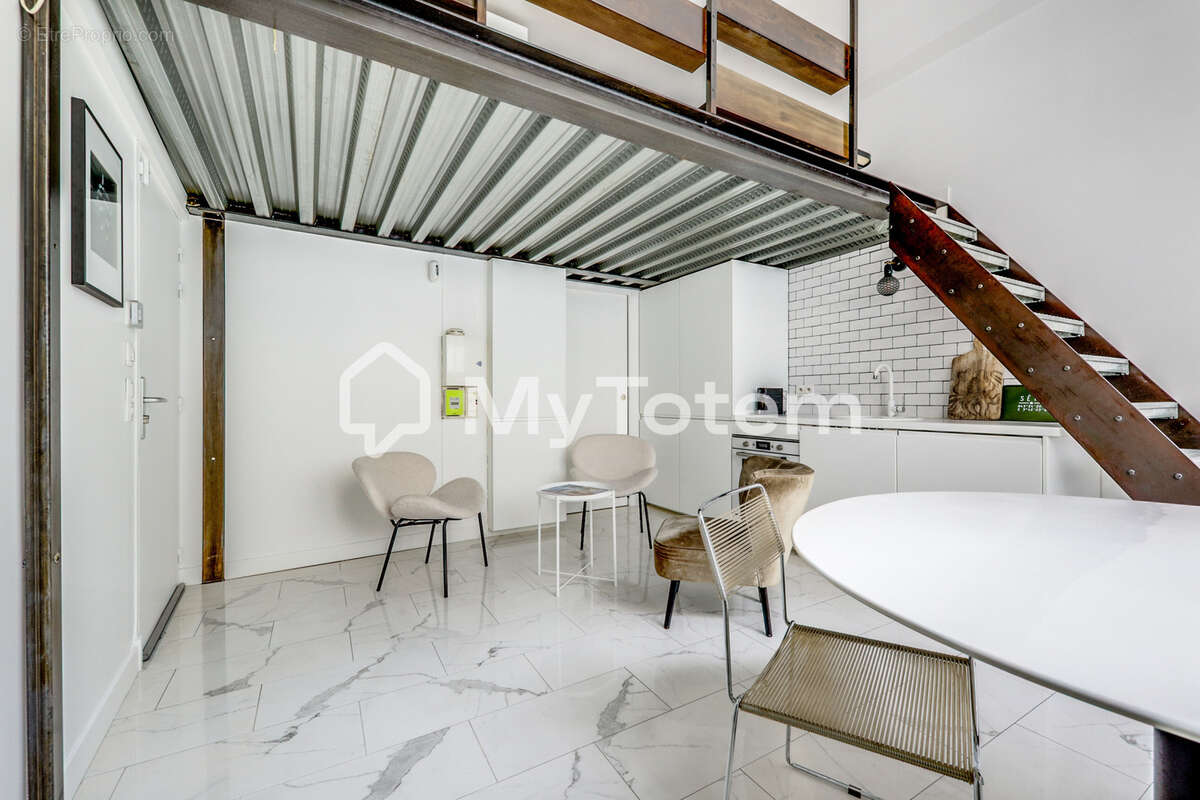 Appartement à PARIS-19E