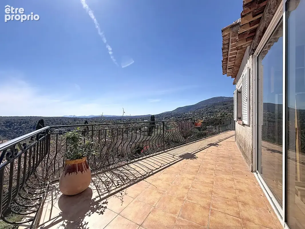 Maison à vendre à Vence avec vue mer  exceptionelle - photo 7