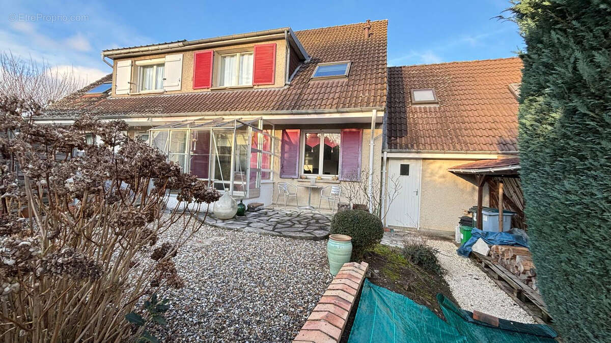 Maison à SAINT-MARTIN-DU-TERTRE