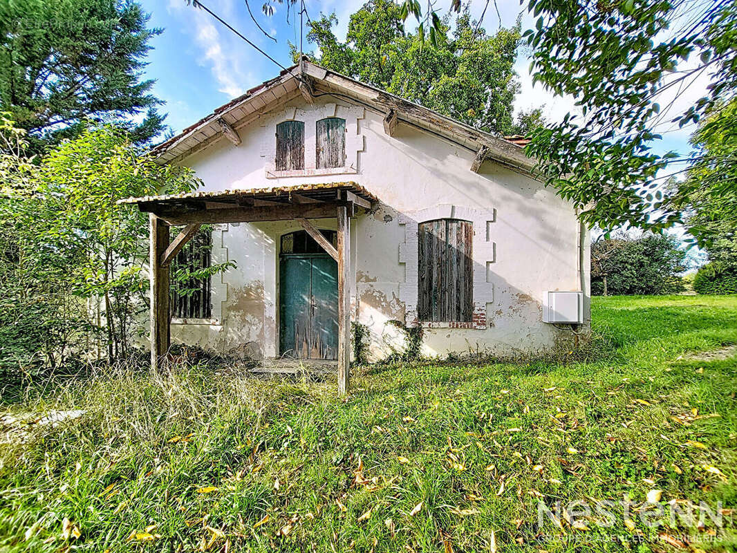 Maison à MEZIN