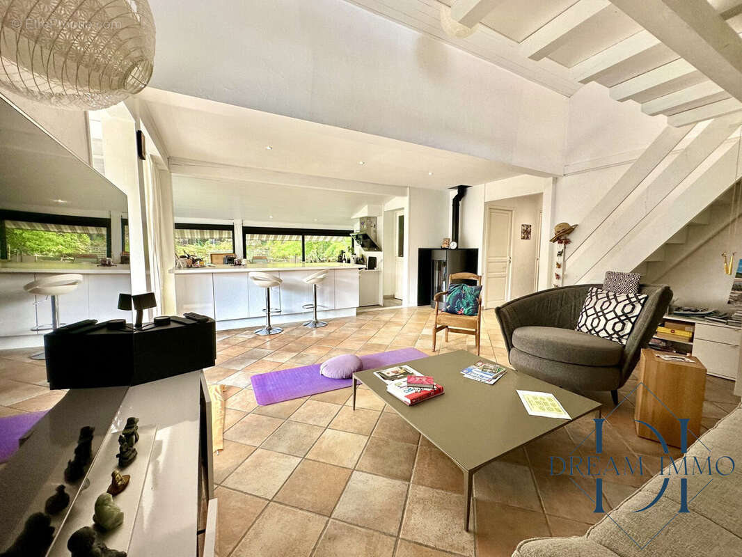 Maison à MOLIETS-ET-MAA