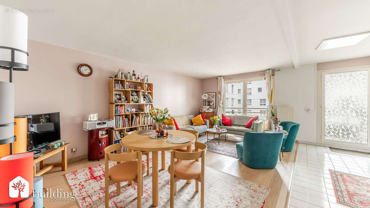 A vendre - Levallois Greffulhe - Appartement 3 pièces de 70,85 m² + balcons 14.18m² - photo 3