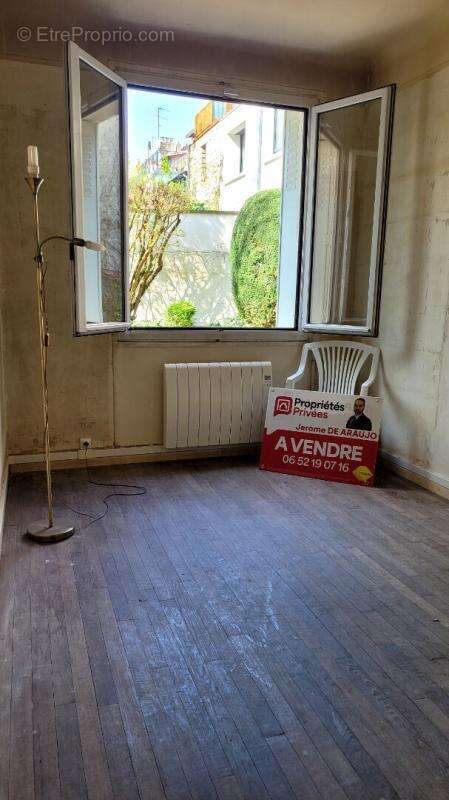 Appartement à PARIS-14E