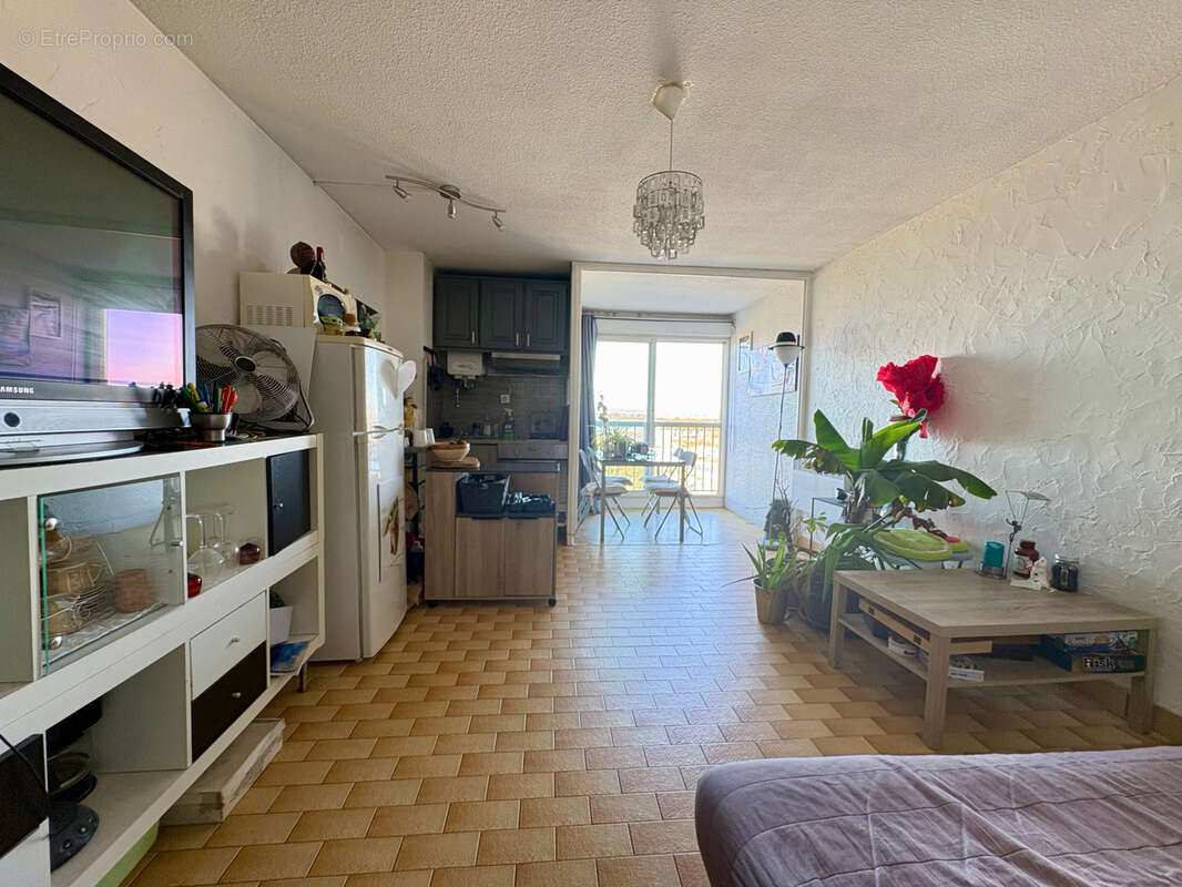 Appartement à MAUGUIO