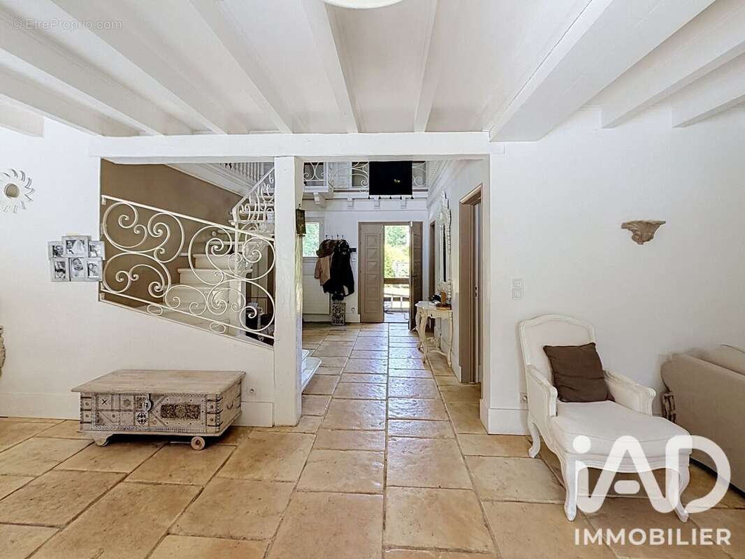 Photo 2 - Maison à HOUDAN