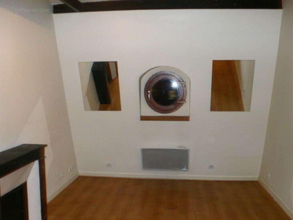 Appartement à PARIS-2E