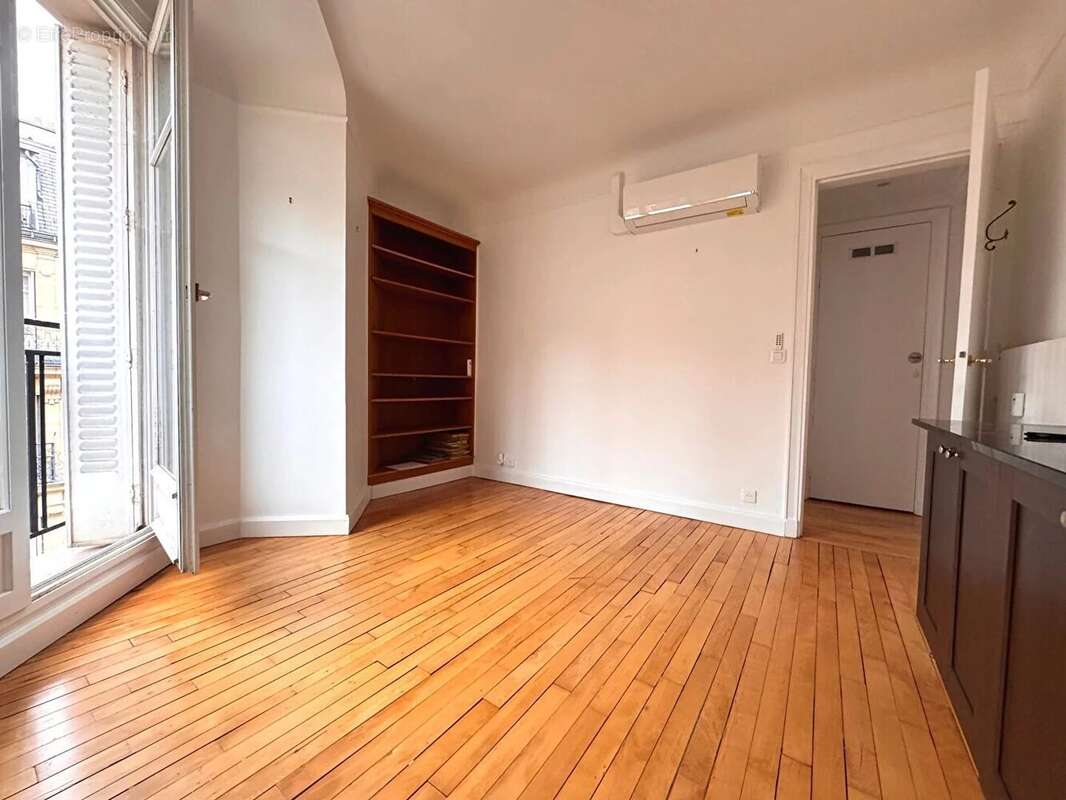 Appartement familial 3 pièces 63 m2 75016 Paris : - photo 4