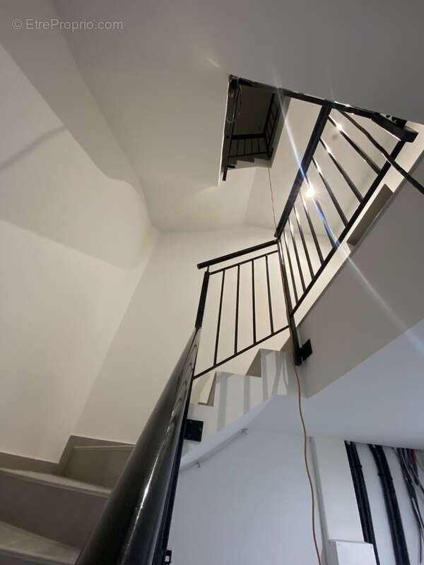 Appartement à PARAY-VIEILLE-POSTE