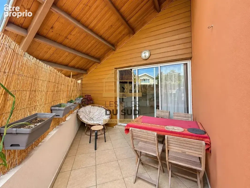 A vendre - appartement de type t2 de 48,63 m2 environ - saint-gilles-les-bains - 292 000 € - photo 5