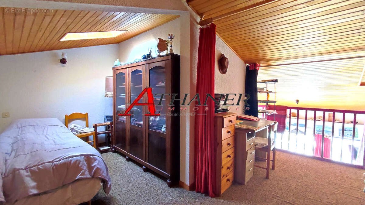 Appartement t3 + mezzanine, parking - canet port - photo 15
