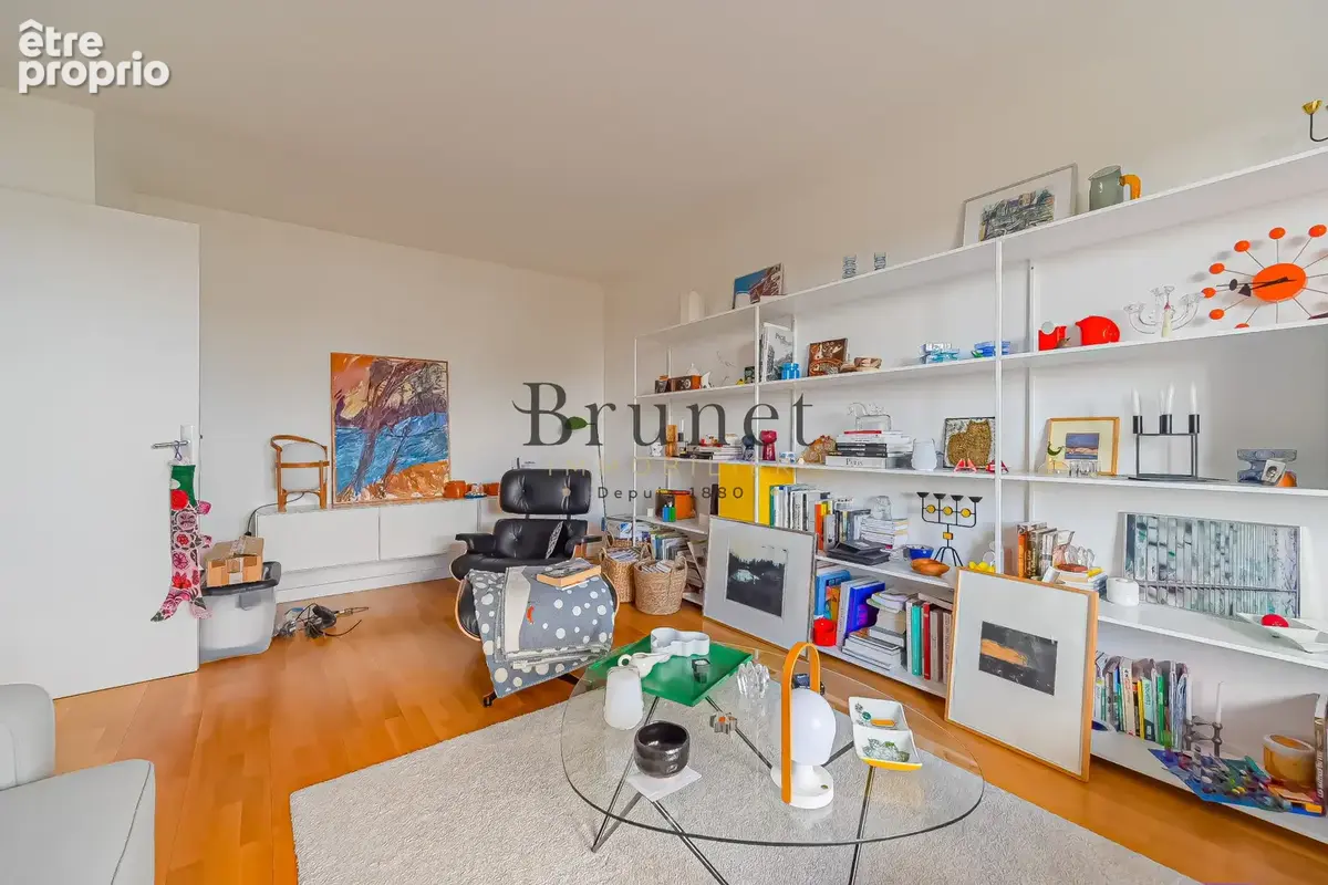 Dernier etage - deux pieces en excellent etat avec balcon terrasse - photo 2