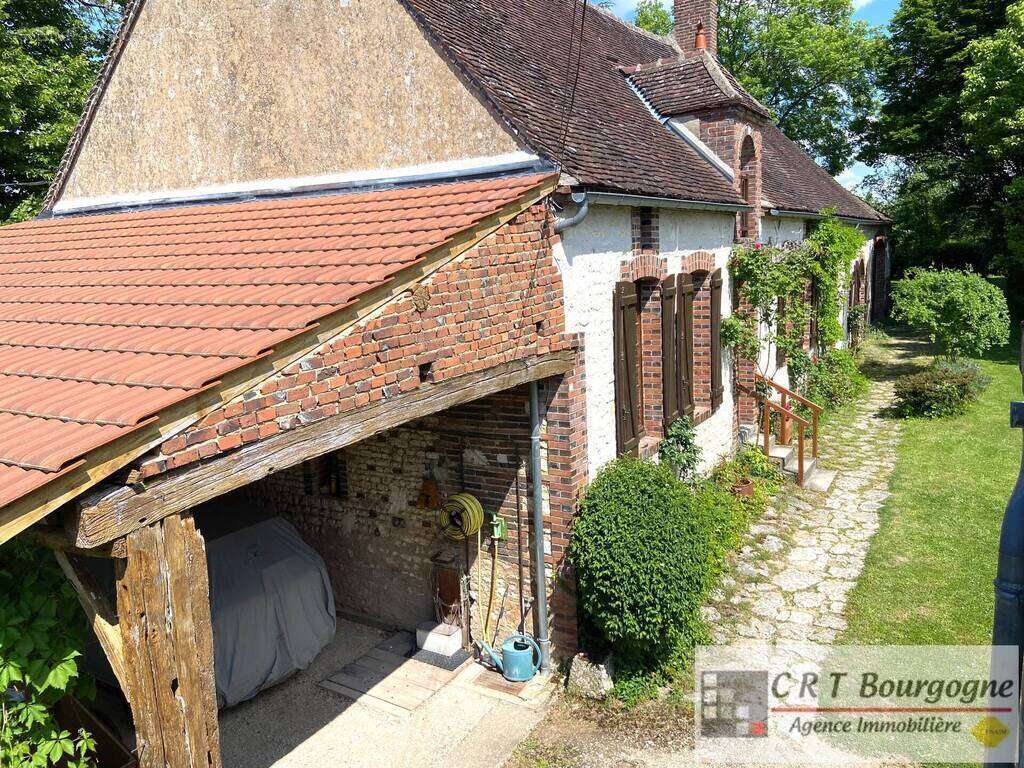 Maison à SAINT-MAURICE-LE-VIEIL