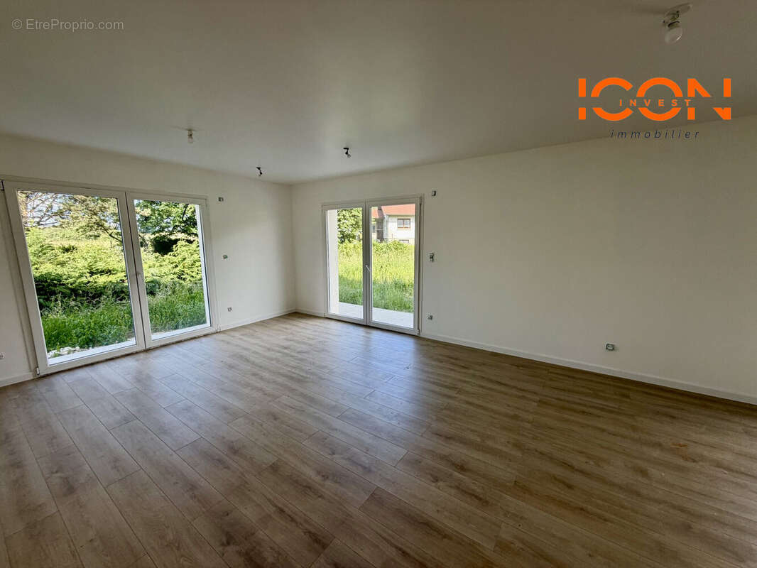 Maison 150 m² à Petit-Croix  - photo 7