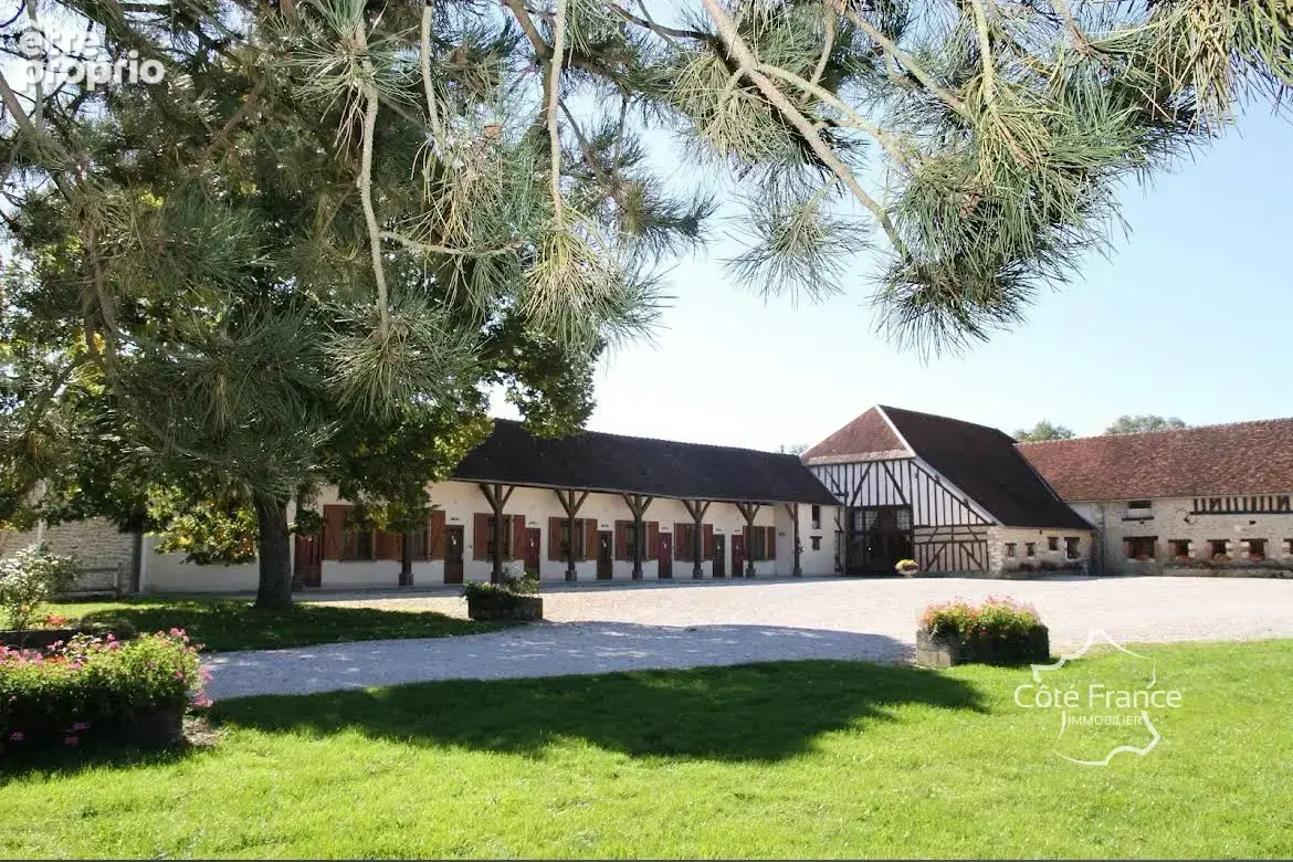 Corps de ferme réhabilité en lieu d'accueil événementiel - photo 1