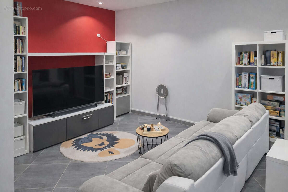 Appartement à TORCY